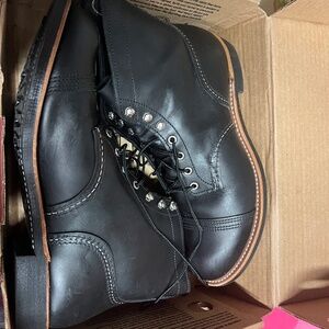 Red Wing Iron Ranger men’s 6 inch boot
